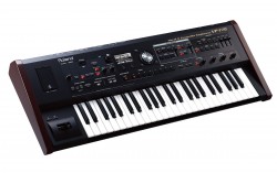 Roland VP-770 Vocal & Ensemble keyboard-syntetizátor
